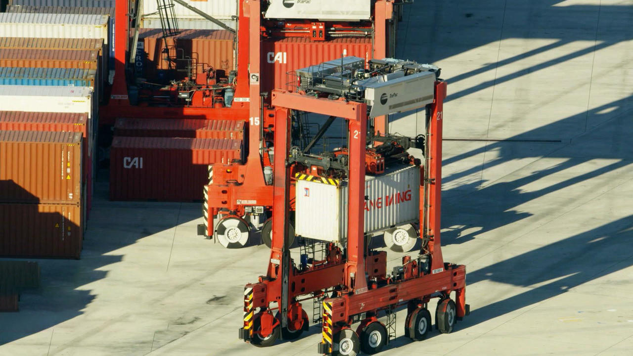 Gulf Coast dockworkers strike